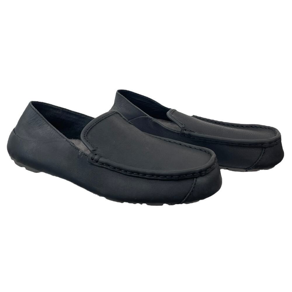 UGG Hunley Moccasin Black Leather Men’s 8 Sheepskin Insole Indoor Outdoor Loafer